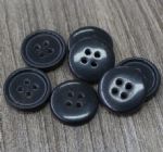4 hole sewing on button